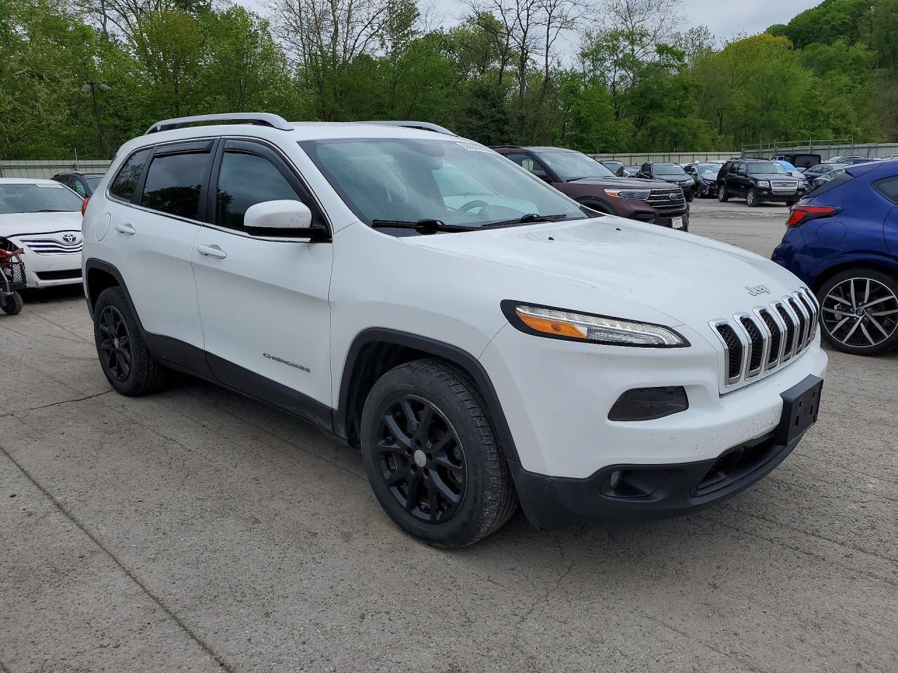 2017 Jeep Cherokee Latitude - Image 4