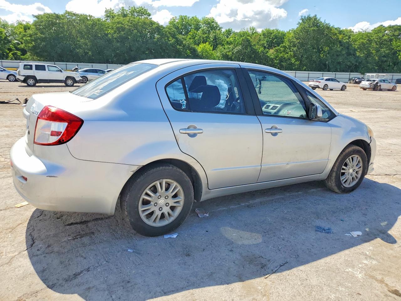 2013 Suzuki Sx4 Le - Image 3