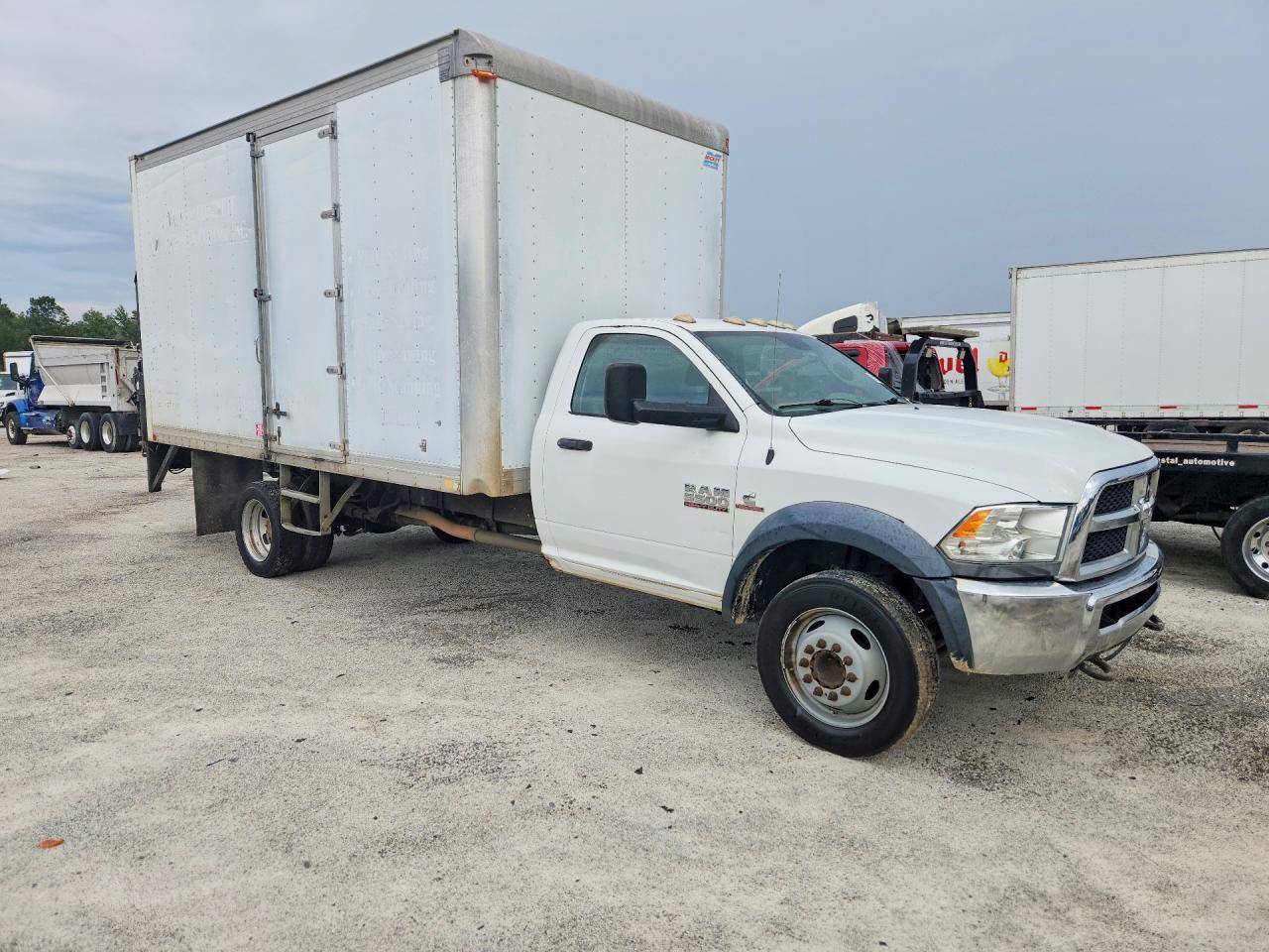 2014 Ram 5500 Box Truck - Image 4