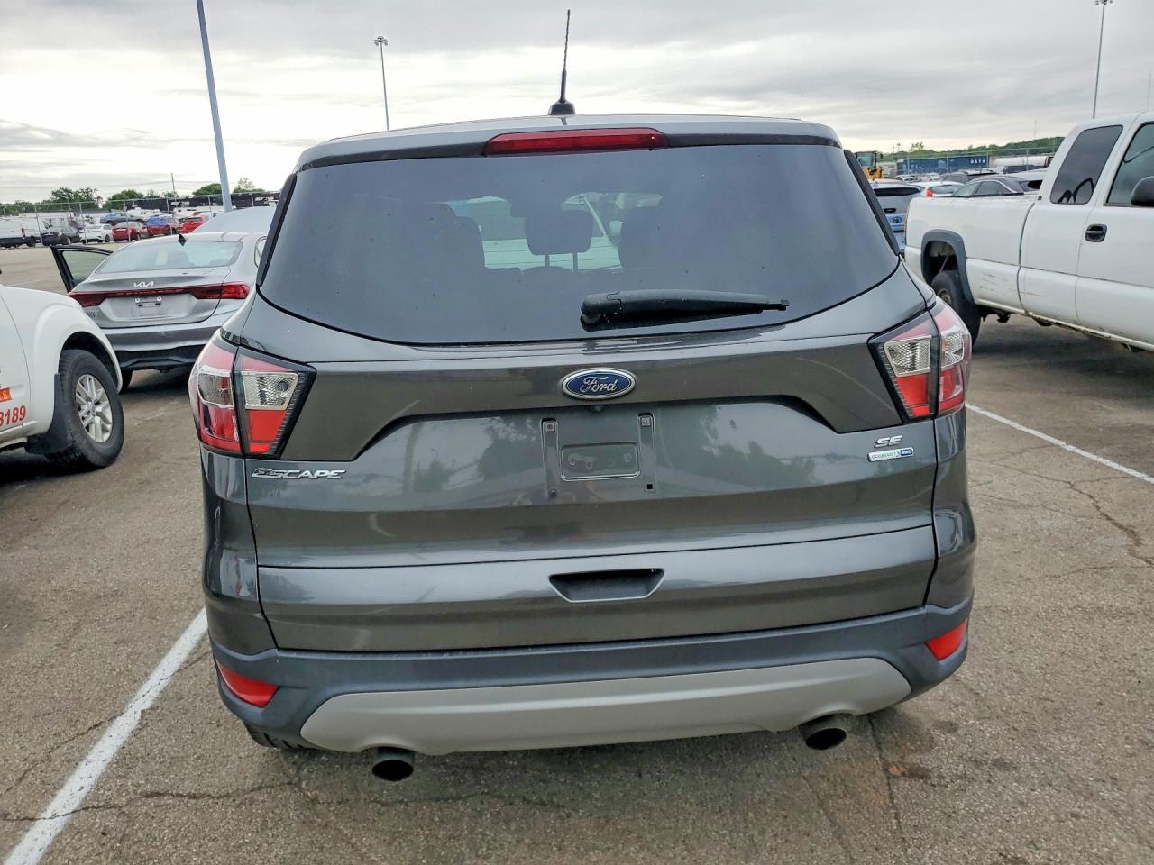 2017 Ford Escape Se - Фото 6