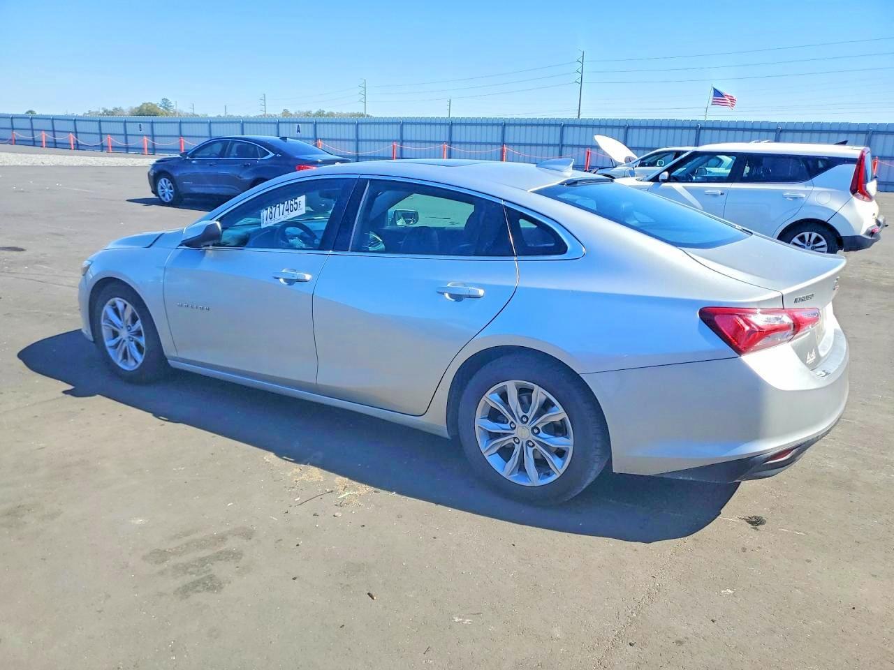 2020 Chevrolet Malibu Lt - Фото 2