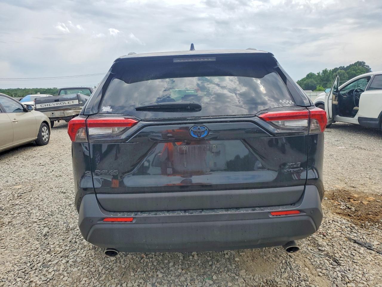 2022 Toyota Rav4 Xle Premium - Image 6