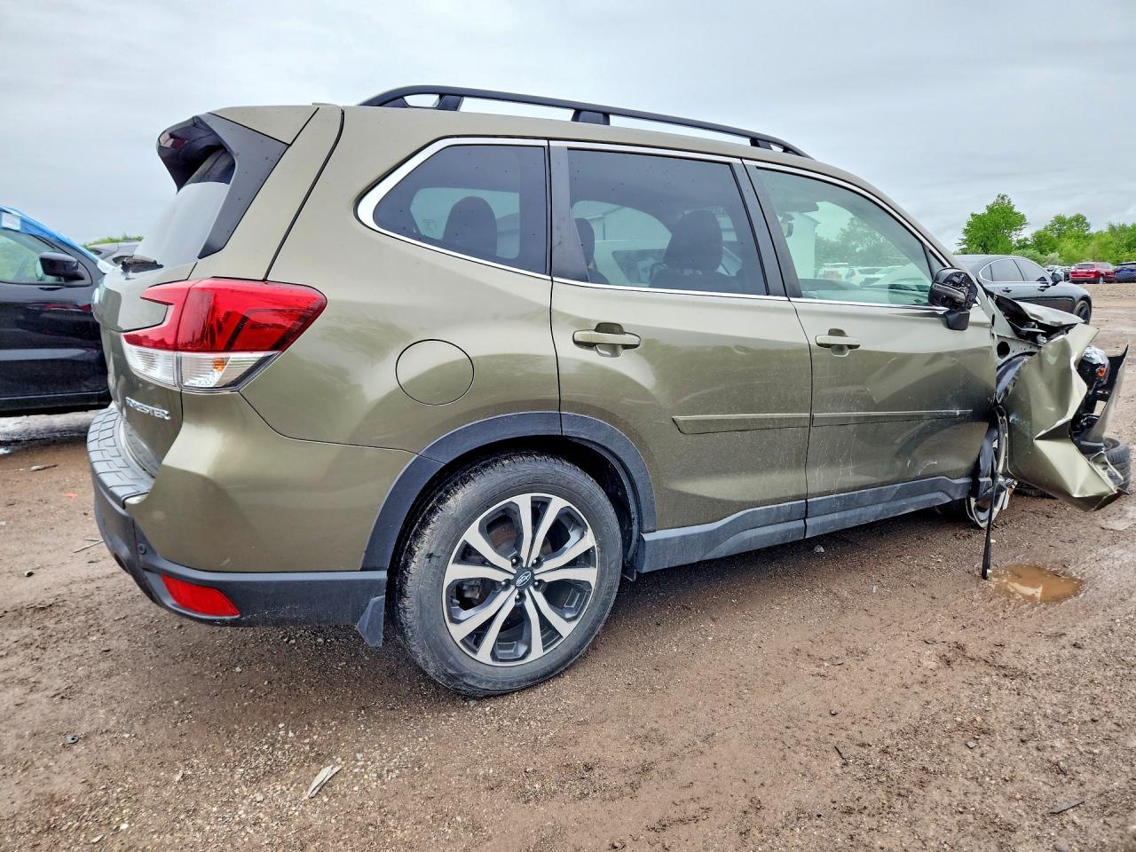 2023 Subaru Forester Limited - Фото 3