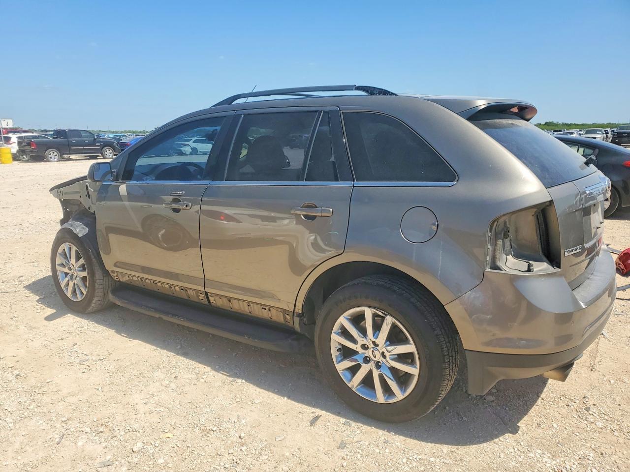 2013 Ford Edge Limited - Image 2