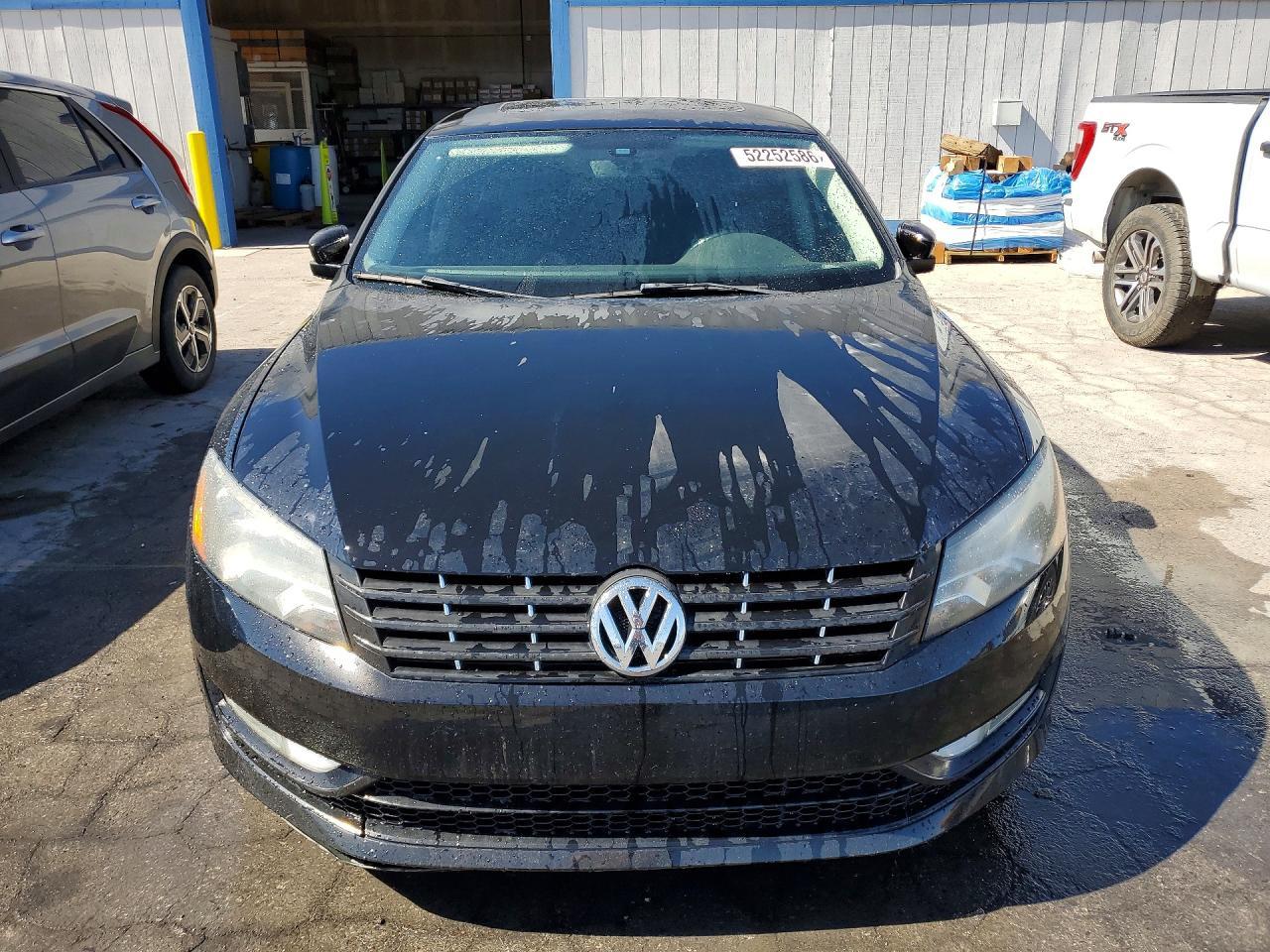 2015 Volkswagen Passat Sel - Фото 5