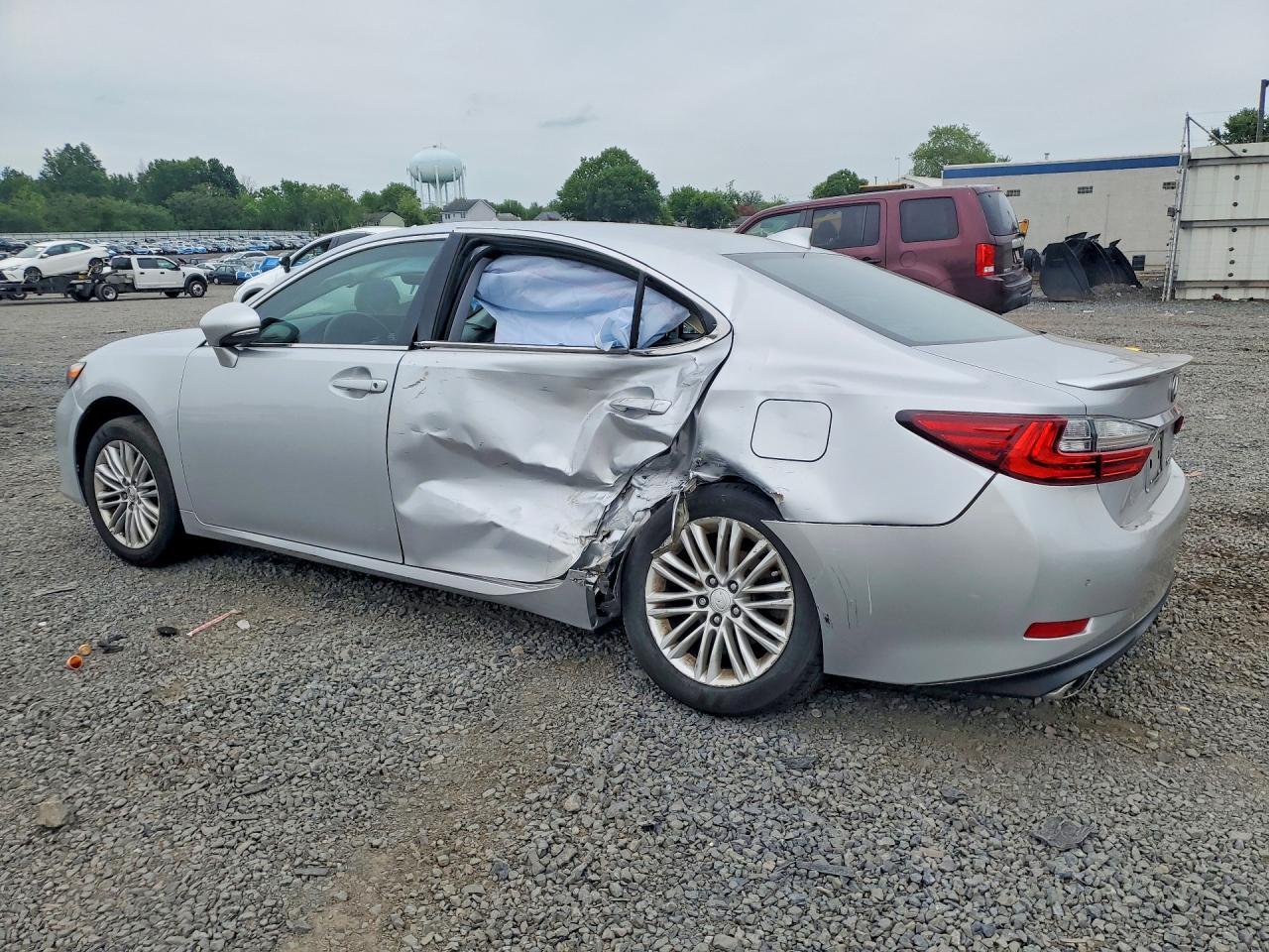 2016 Lexus Es 350 - Image 2