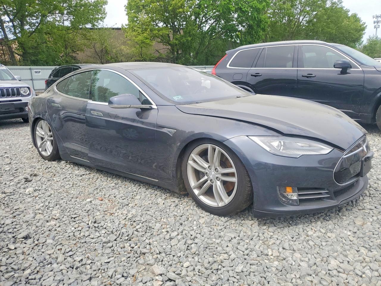 2015 Tesla Model S - Фото 4