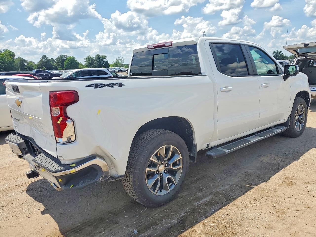 2024 Chevrolet Silverado K1500 Lt - Image 3