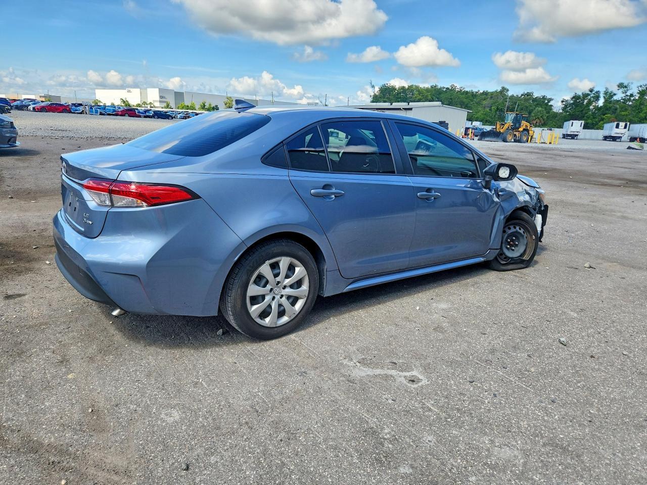 2025 Toyota Corolla Hybrid Le - Фото 3