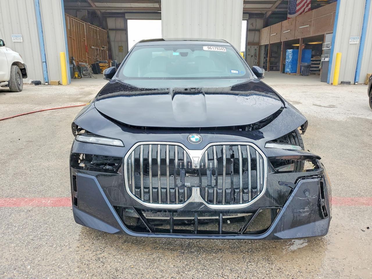 2024 BMW 760 Xi - Фото 5