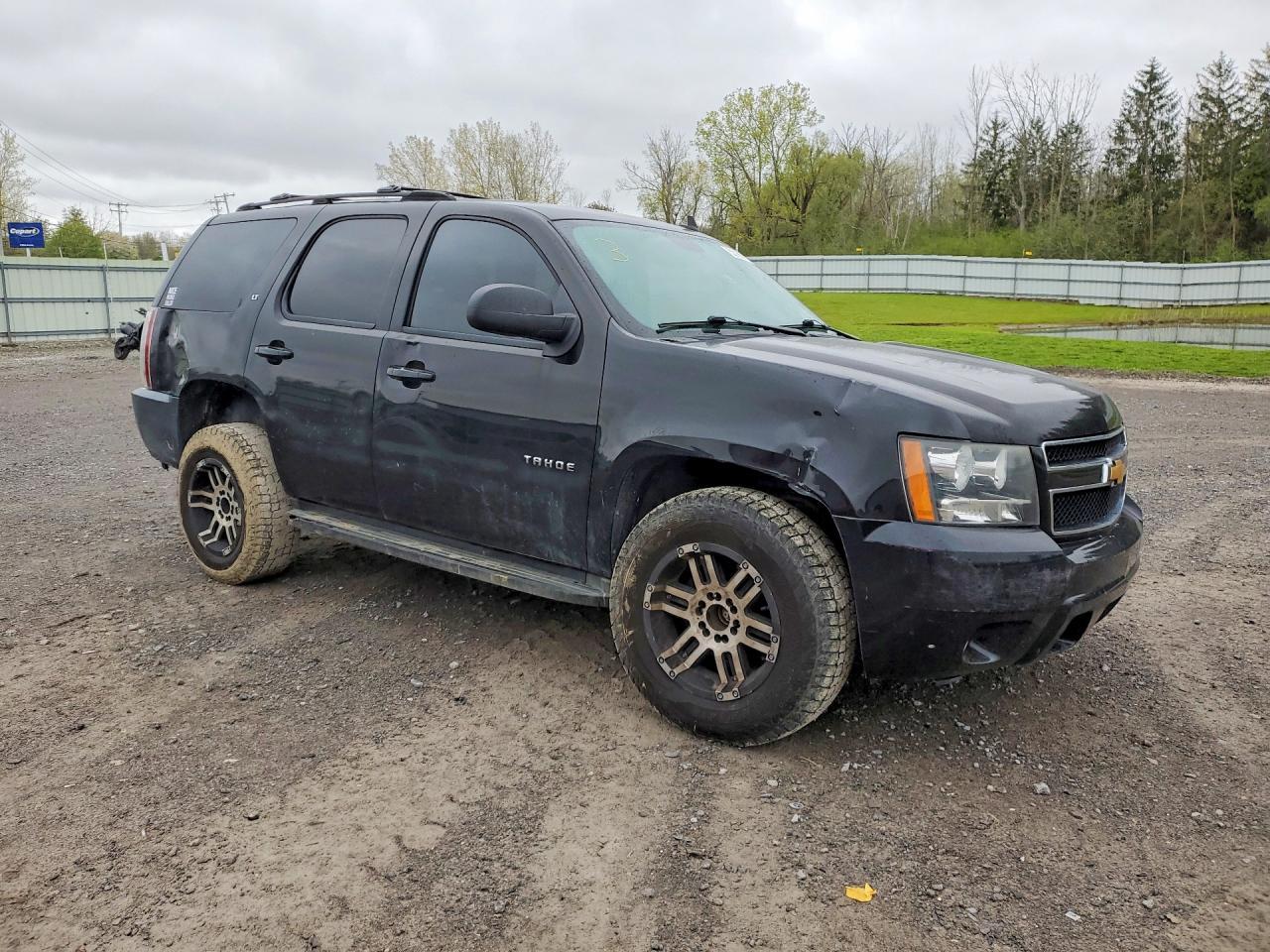2012 Chev Tahoe - Image 4