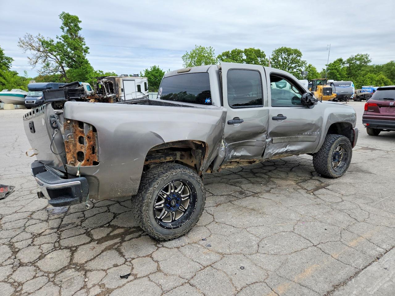 2008 Chevrolet Silverado K1500 - Фото 3