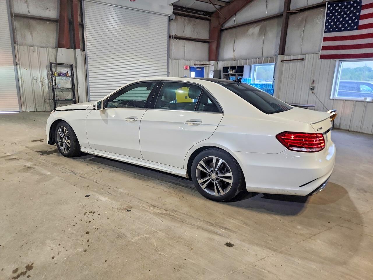 2015 Mercedes-Benz E 250 Bluetec - Фото 2