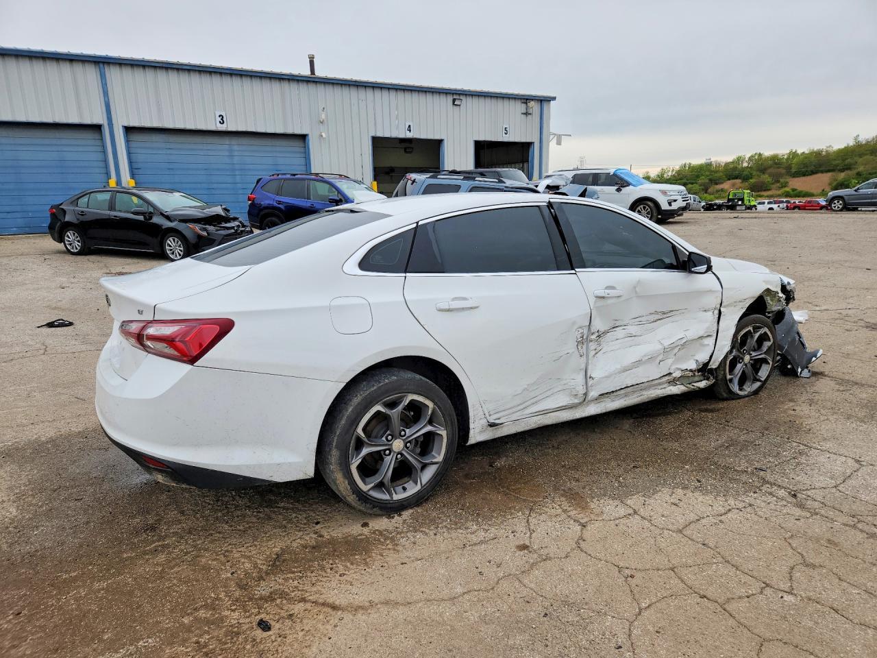 2020 Chevrolet Malibu Lt - Фото 3