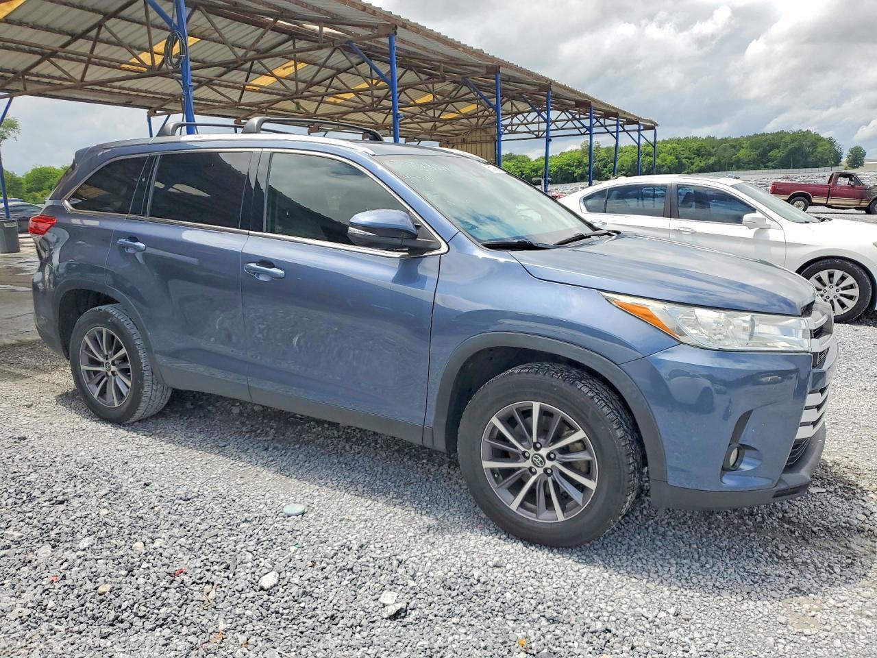 2019 Toyota Highlander Xle - Фото 4