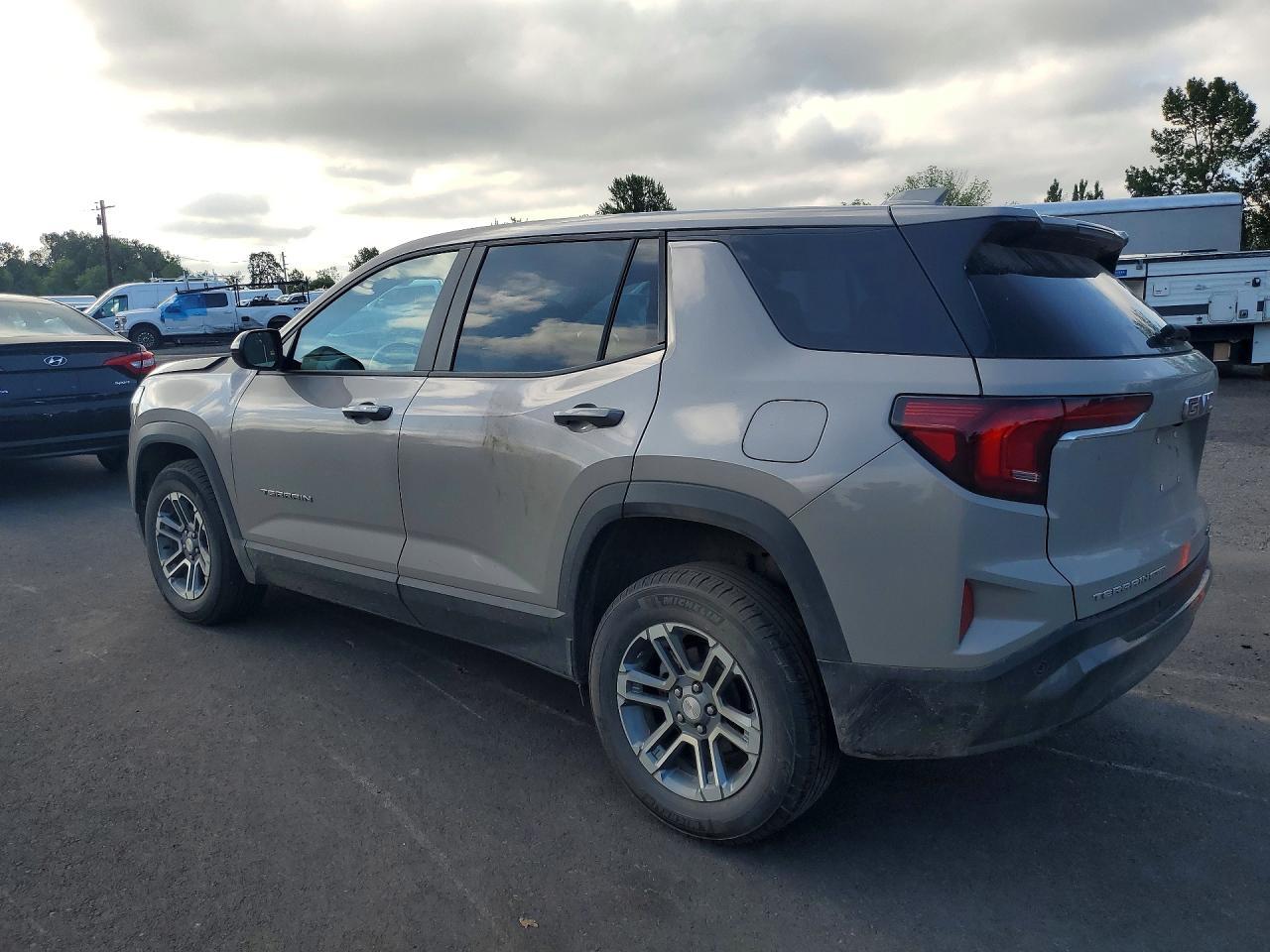 2025 GMC Terrain Elevation - Фото 2