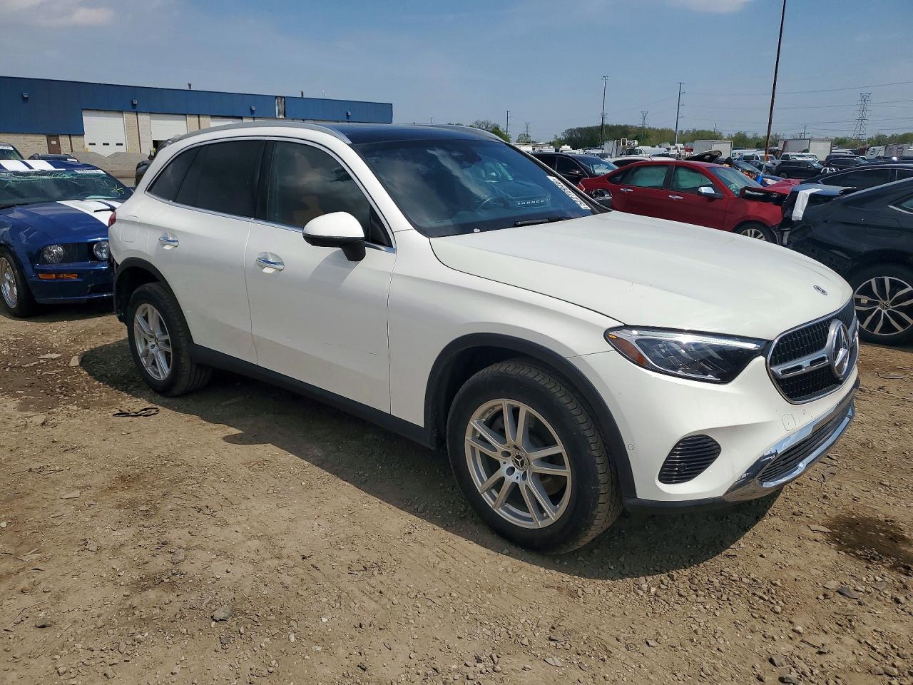 2025 Mercedes-Benz Glc 300 4Matic - Фото 4