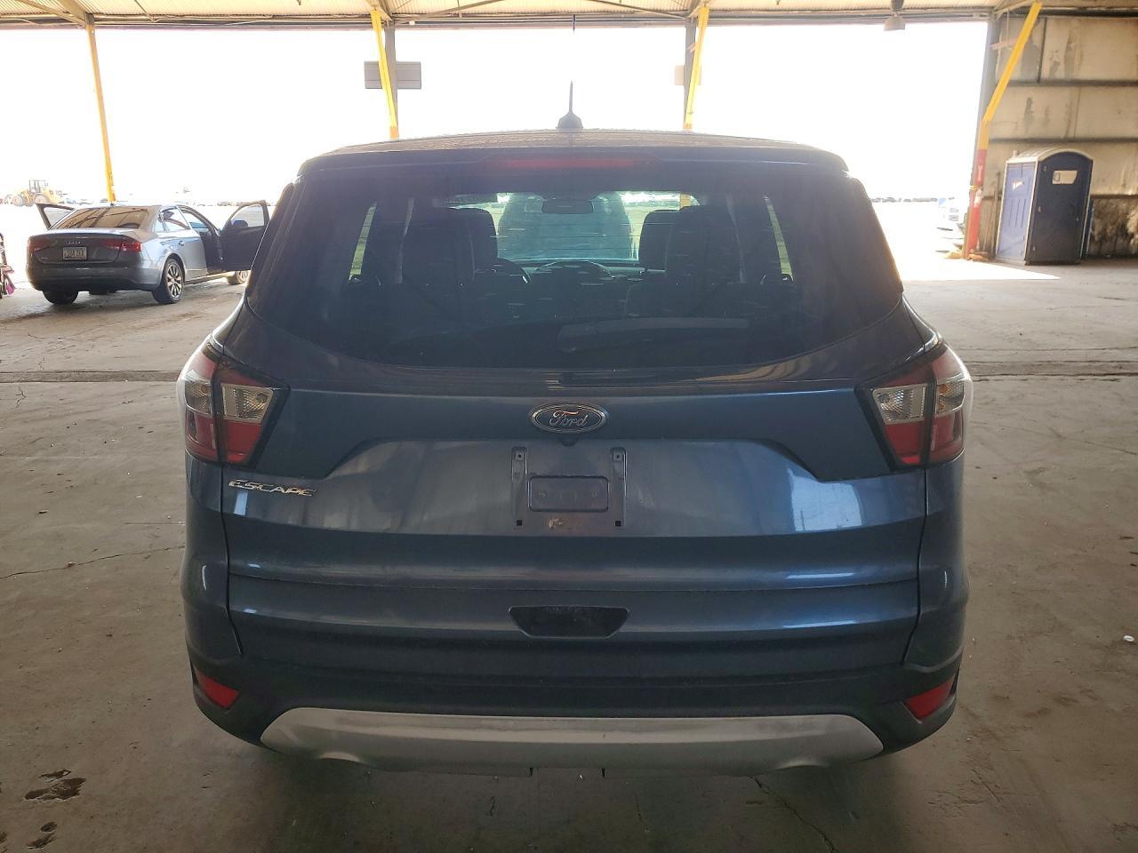 2018 Ford Escape S - Фото 6