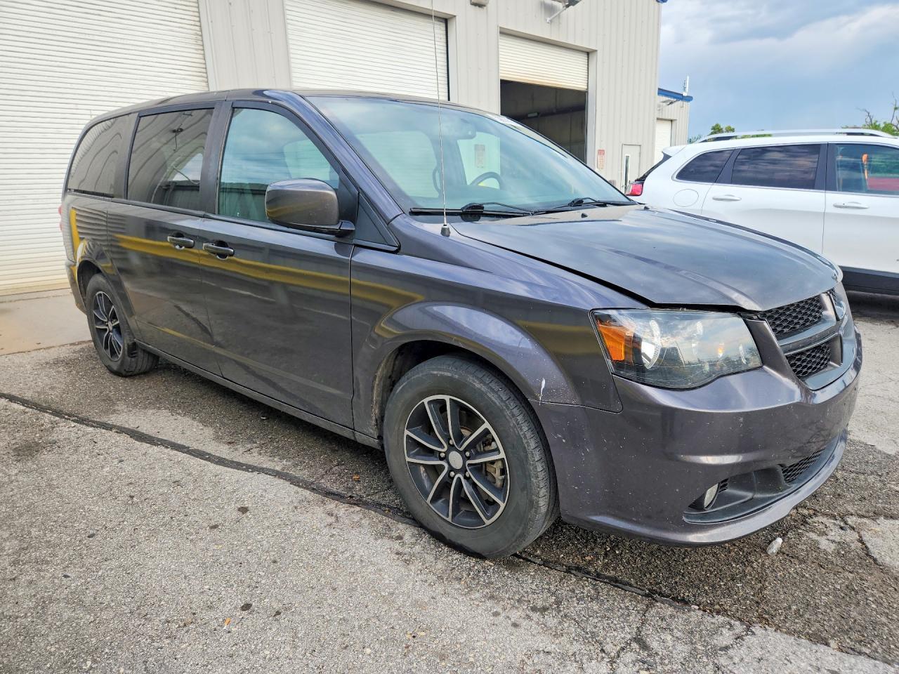 2018 Dodge Grand Caravan Gt - Image 4