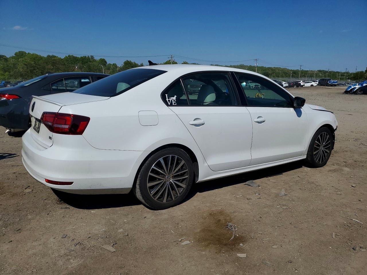 2016 Volkswagen Jetta Sport - Фото 3