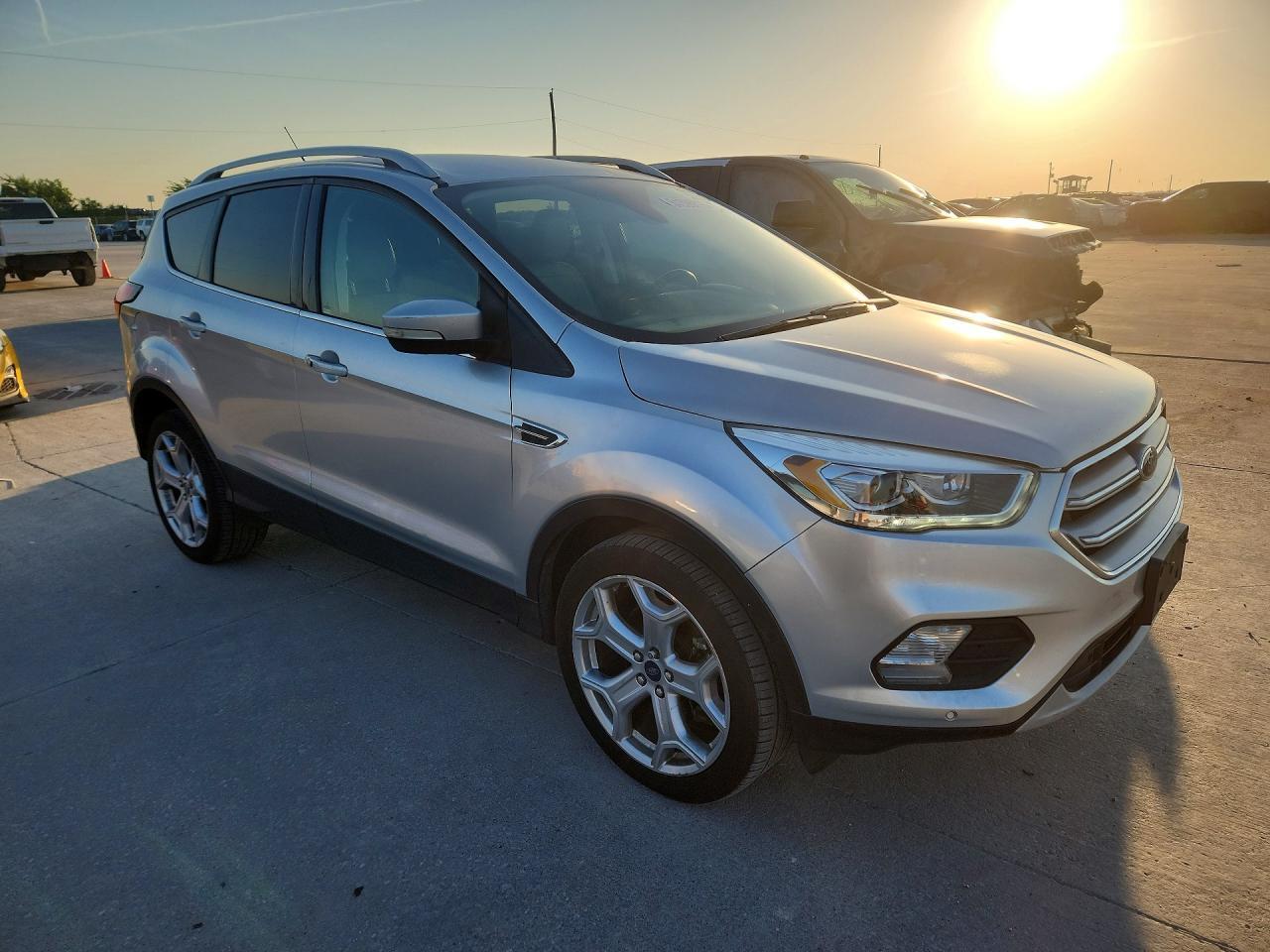 2019 Ford Escape Titanium - Image 4