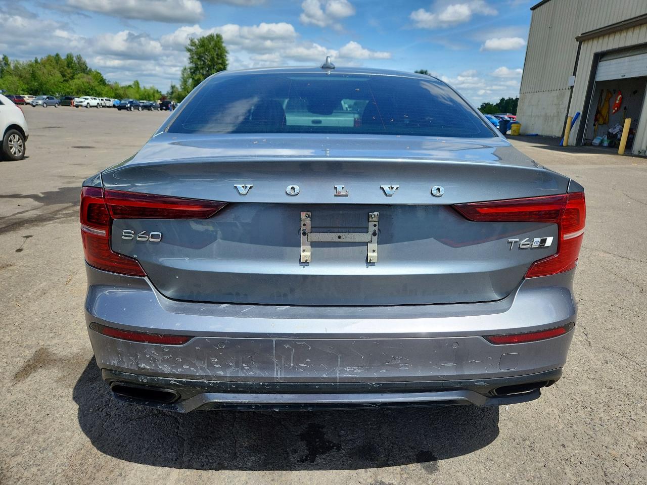 2019 Volvo S60 T6 R-Design - Image 6