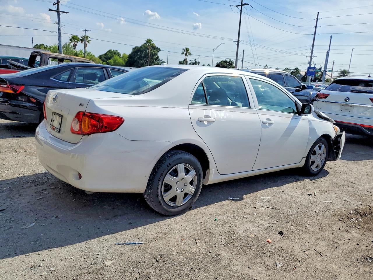 2010 Toyota Corolla Le - Image 3