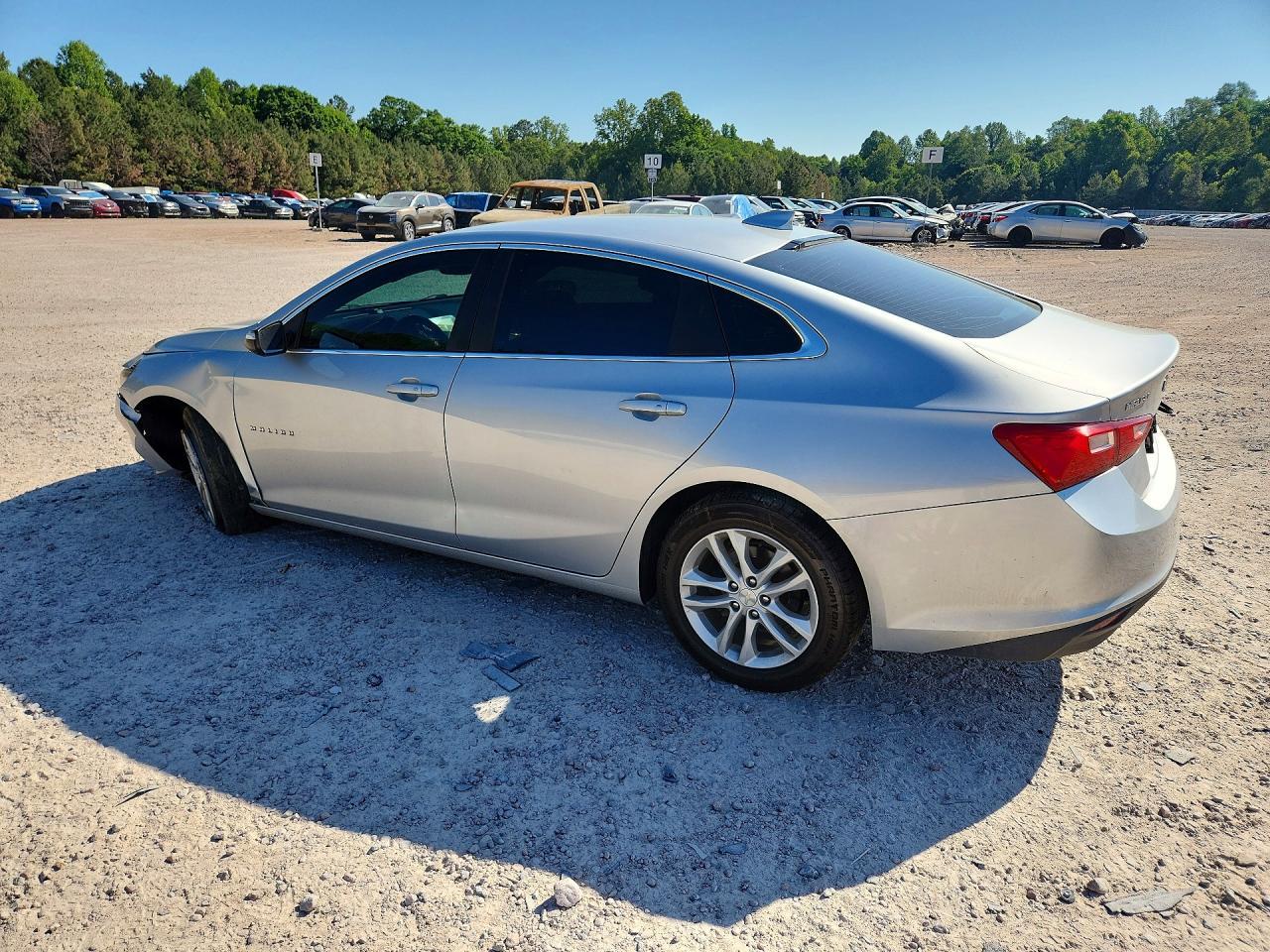 2017 Chevrolet Malibu Lt - Фото 2