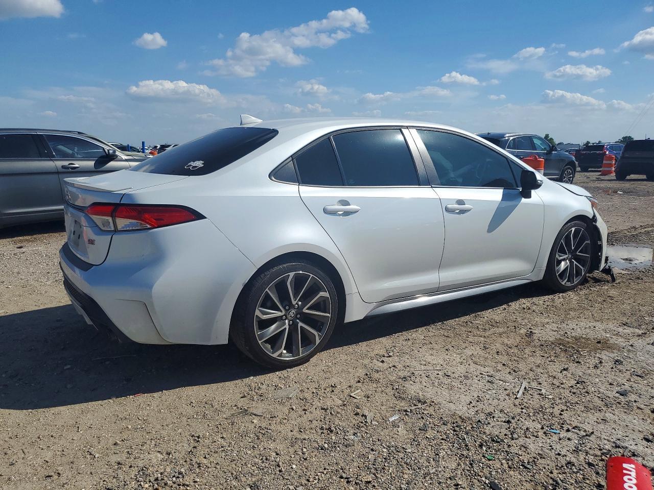 2022 Toyota Corolla Se - Фото 3