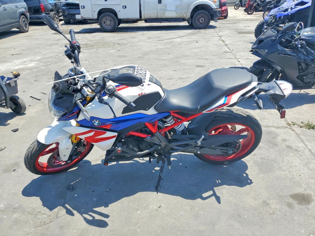 2023 BMW G310 R - Фото 3