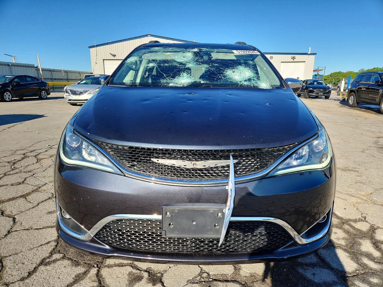 2020 Chrysler Pacifica Limited - Фото 5