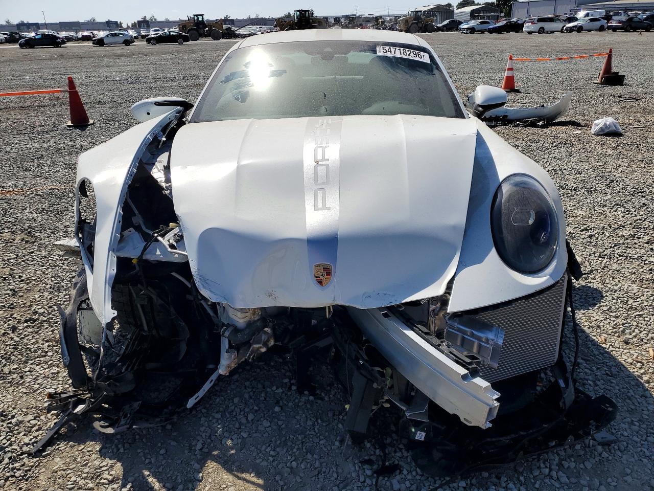 2026 Porsche 911 - Image 5