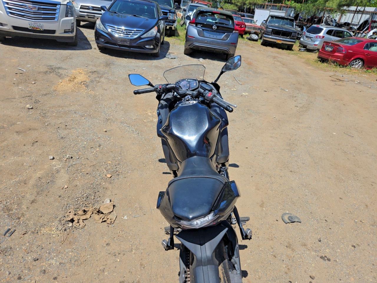 2019 Kawasaki Ex650 J - Image 5