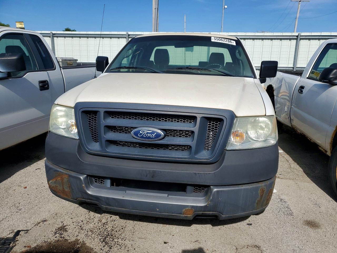 2005 Ford F150 - Image 5