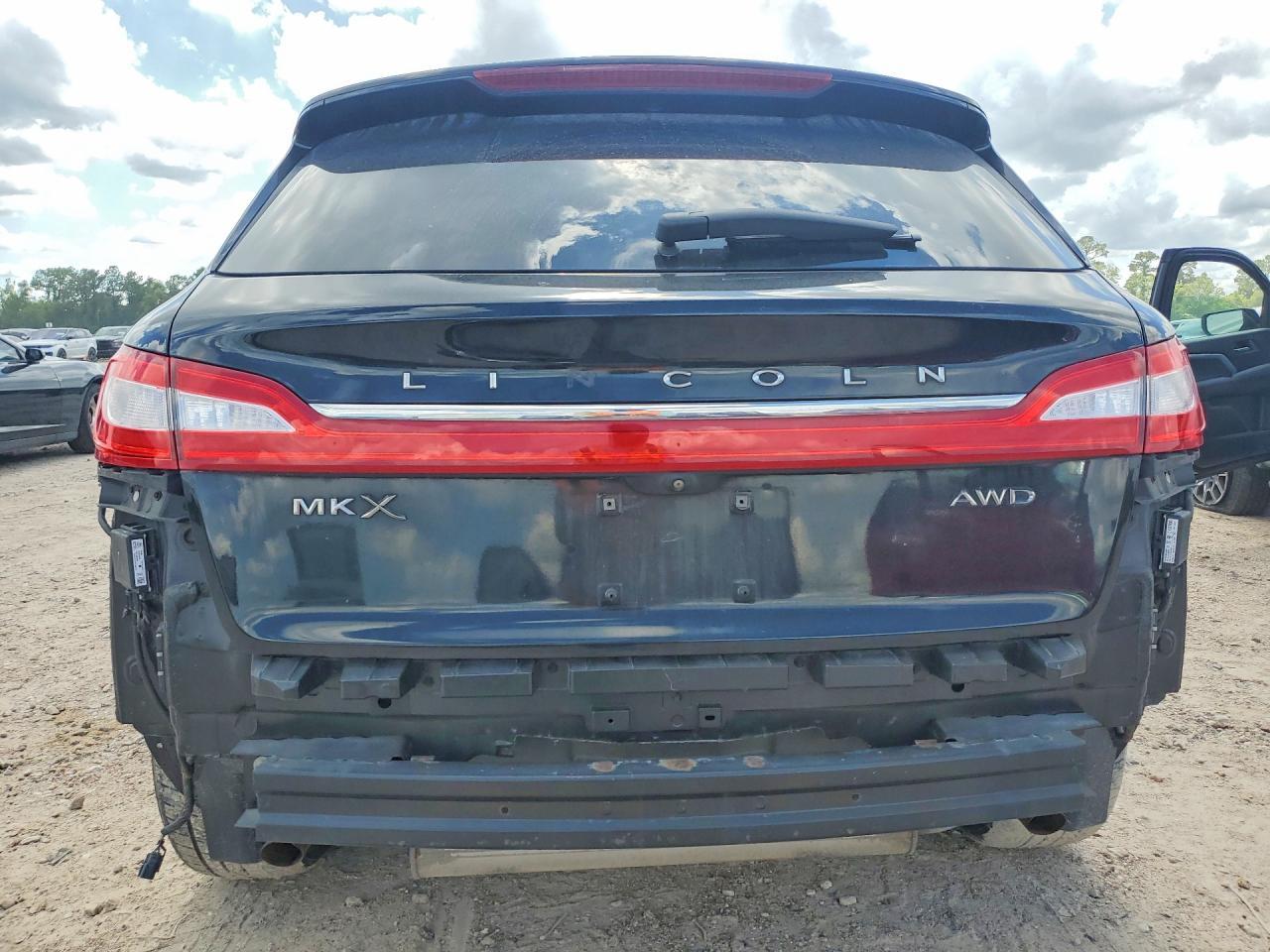 2016 Lincoln Mkx Select - Image 6