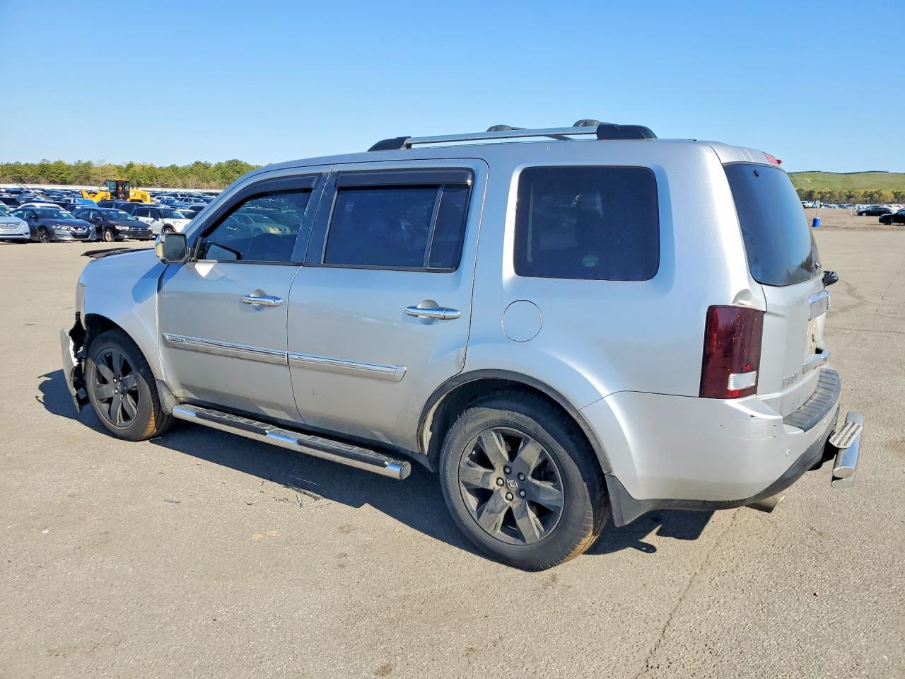 2014 Honda Pilot Touring - Image 2