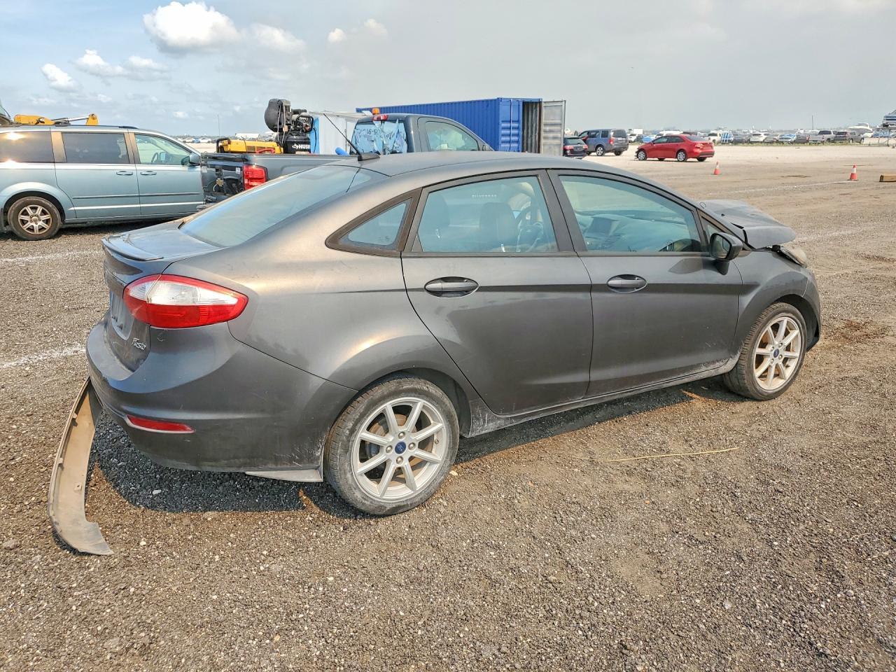 2019 Ford Fiesta Se - Image 3