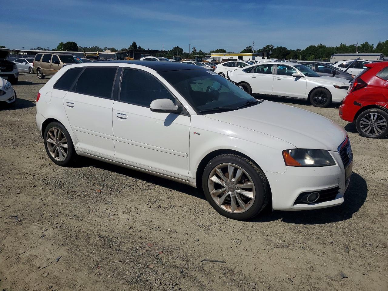 2012 Audi A3 Premium - Image 4