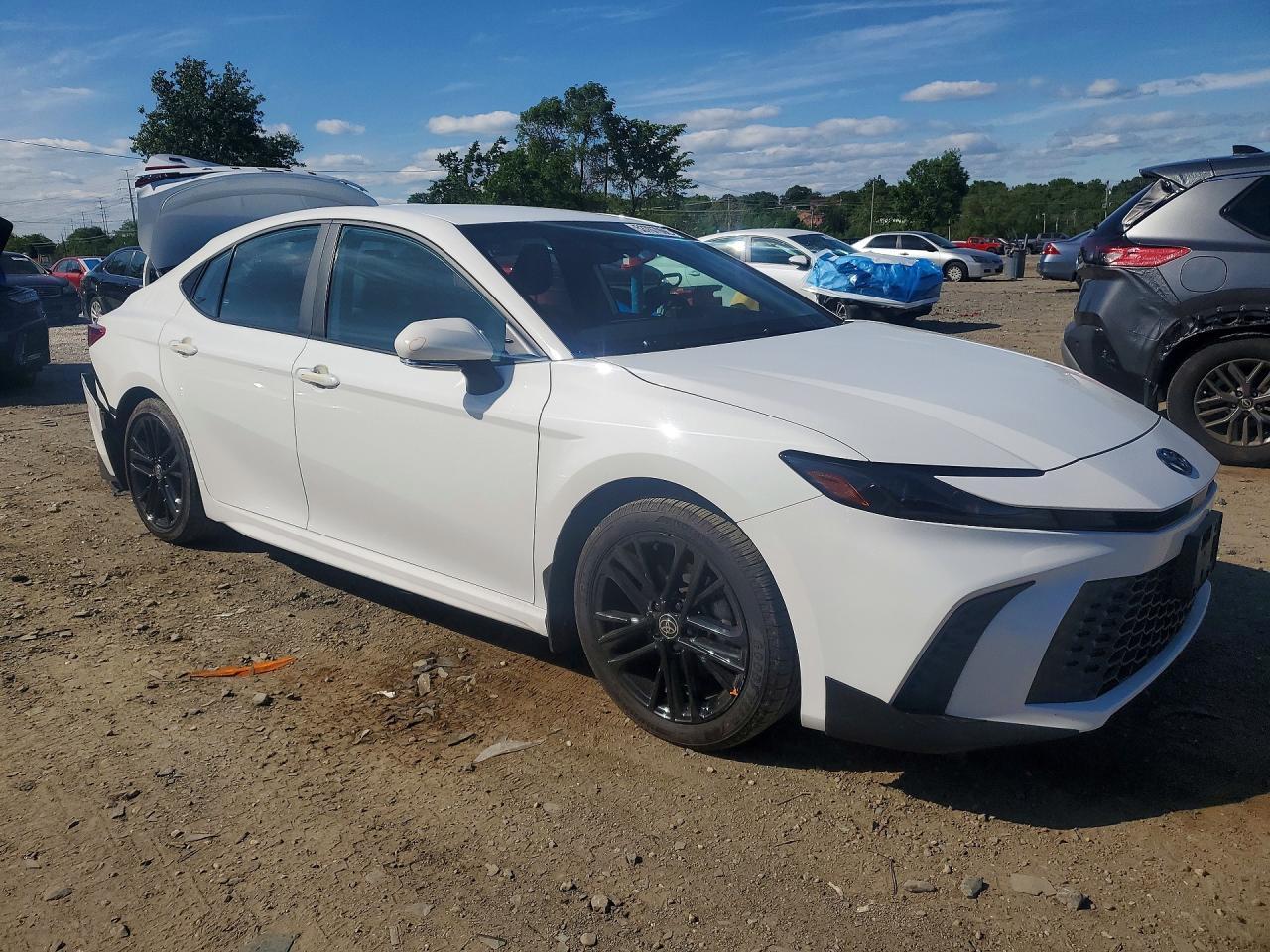 2025 Toyota Camry Se - Фото 4