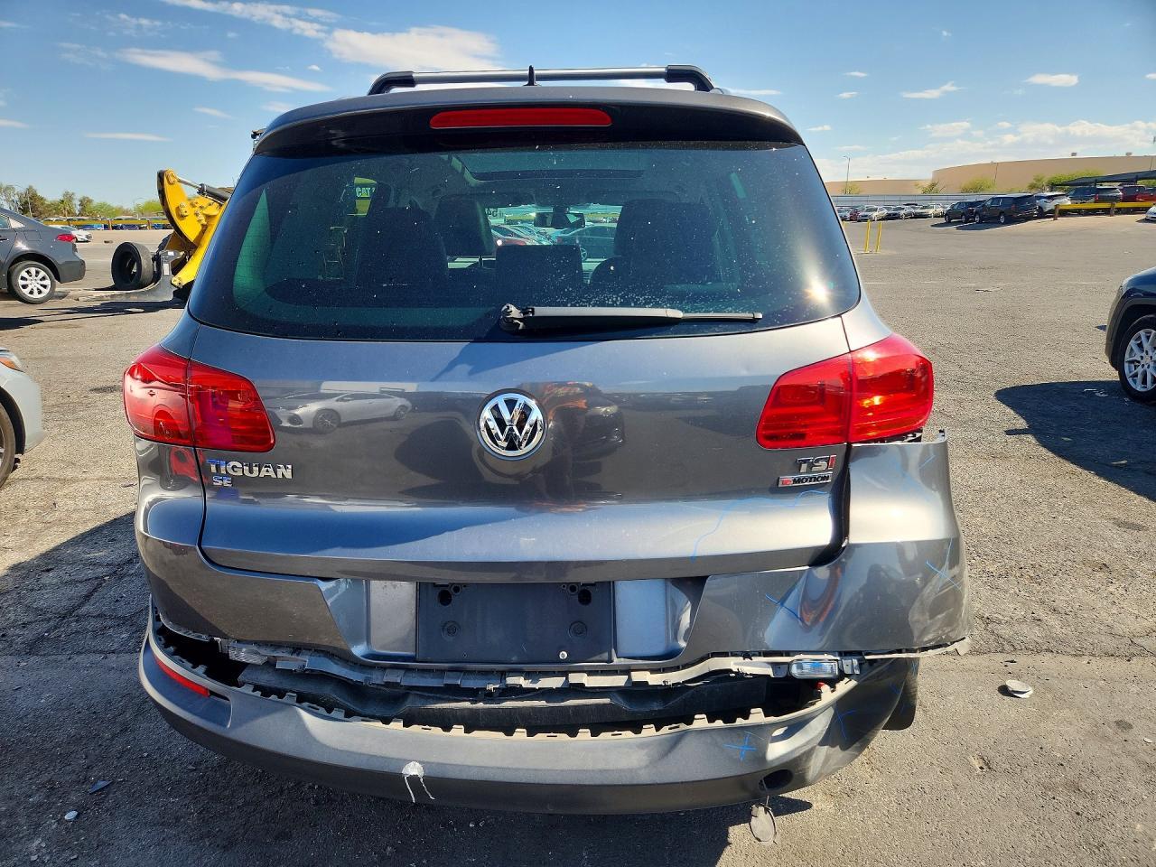 2016 Volkswagen Tiguan S - Image 6