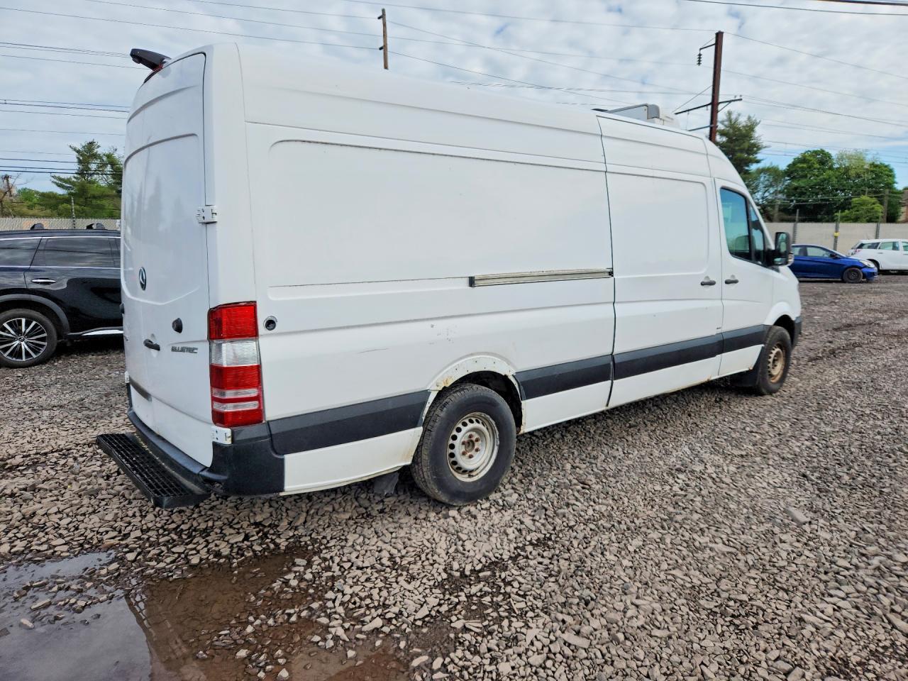 2015 Mercedes Benz Sprinter 2500 Refrigerated Delivery Van - Фото 3