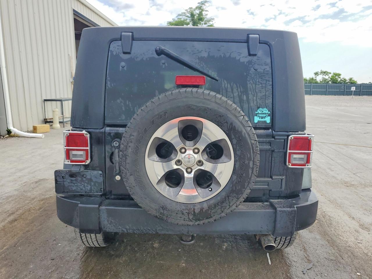 2008 Jeep Wrangler Unlimited X - Image 6