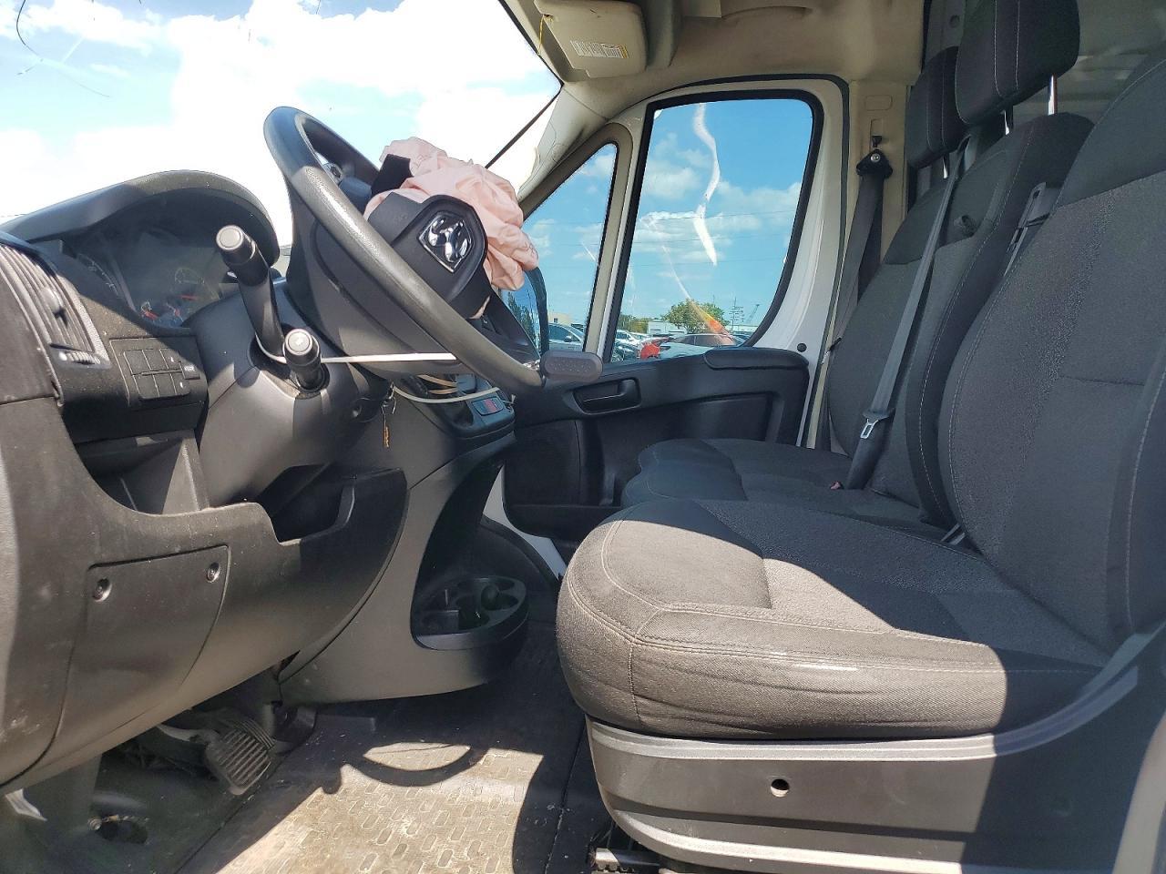 2021 Ram Promaster 3500 Delivery Van - Фото 7