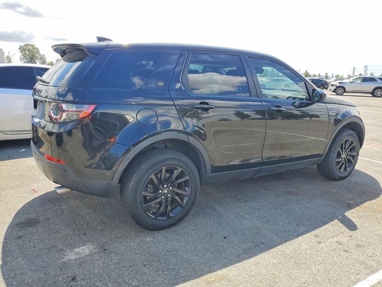 2018 Land Rover Discovery Sport Hse - Image 3