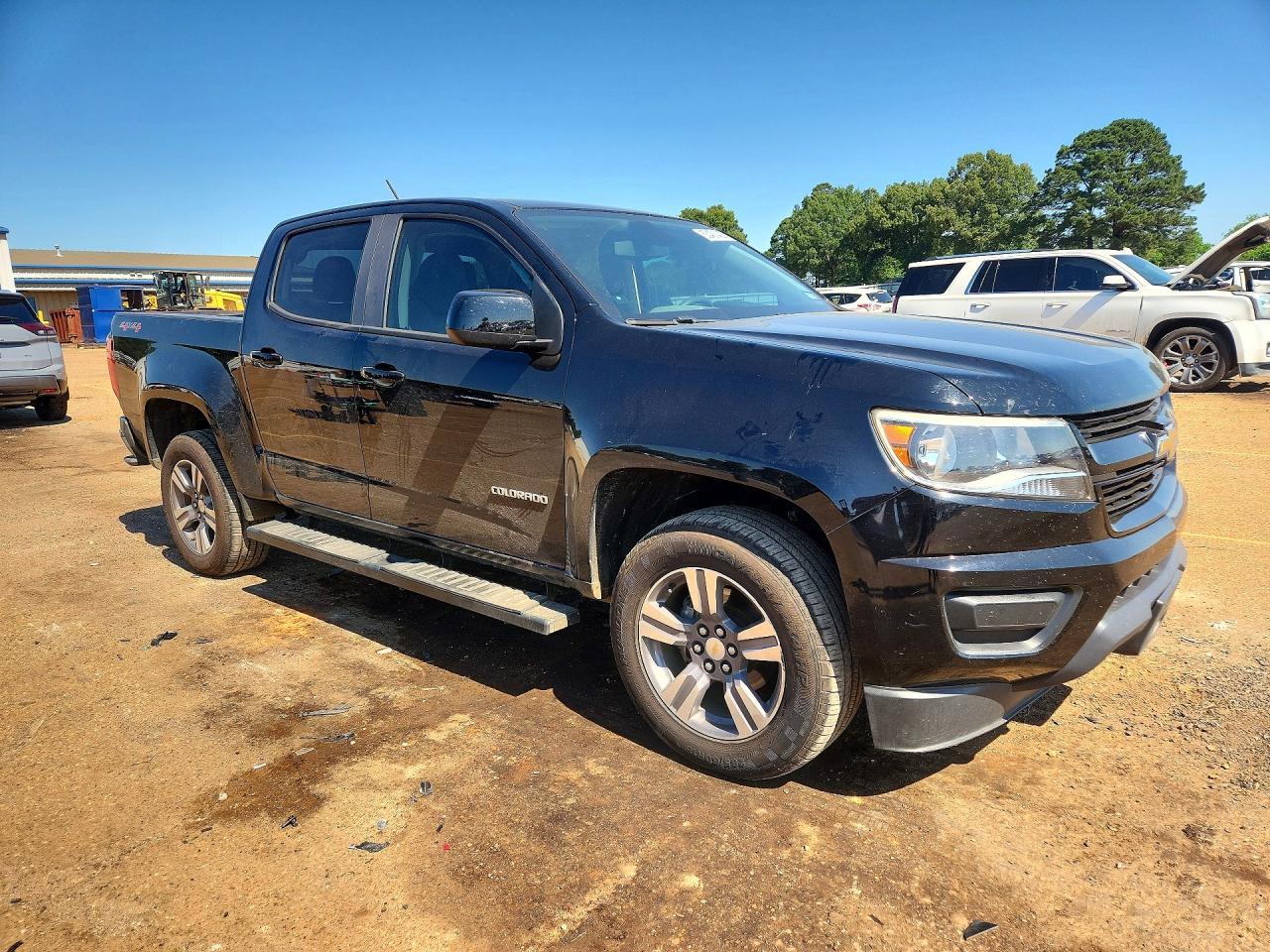 2017 Chevrolet Colorado - Image 4