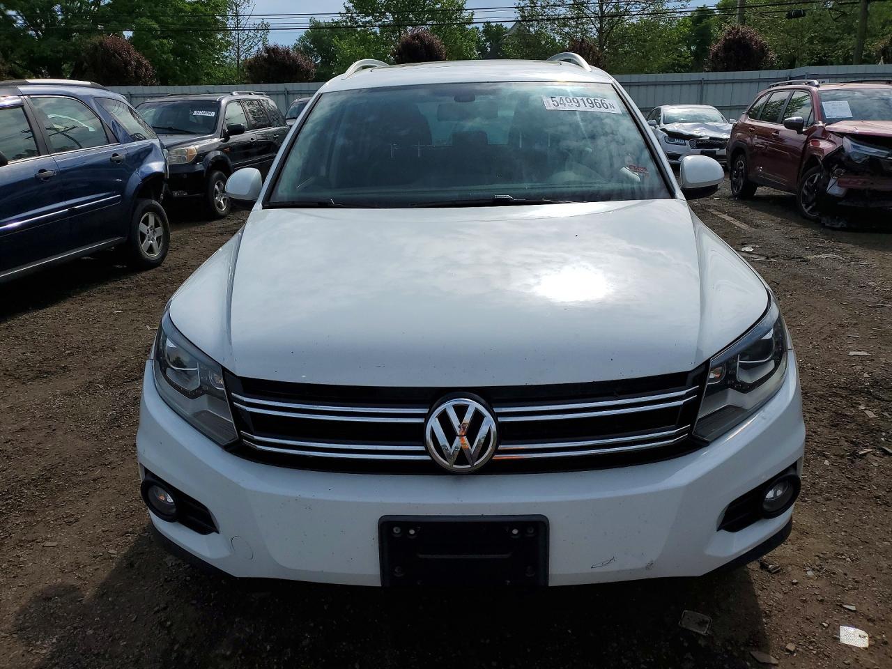 2016 Volkswagen Tiguan S - Фото 5