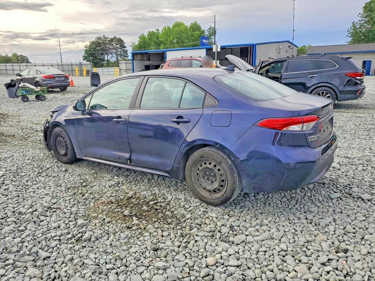 2020 Toyota Corolla Le - Фото 2