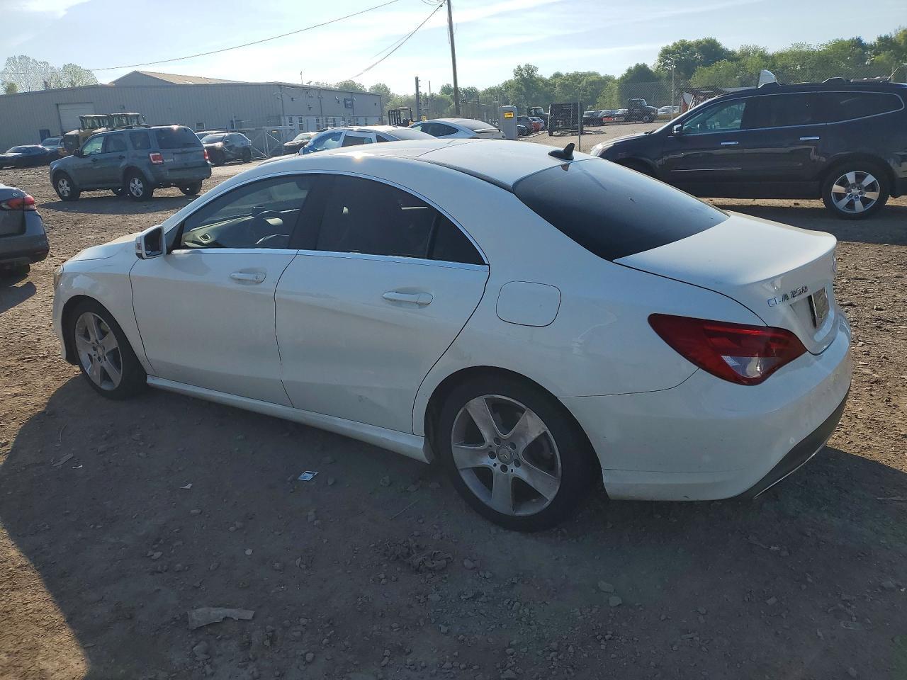 2017 Mercedes-Benz Cla 250 - Фото 2