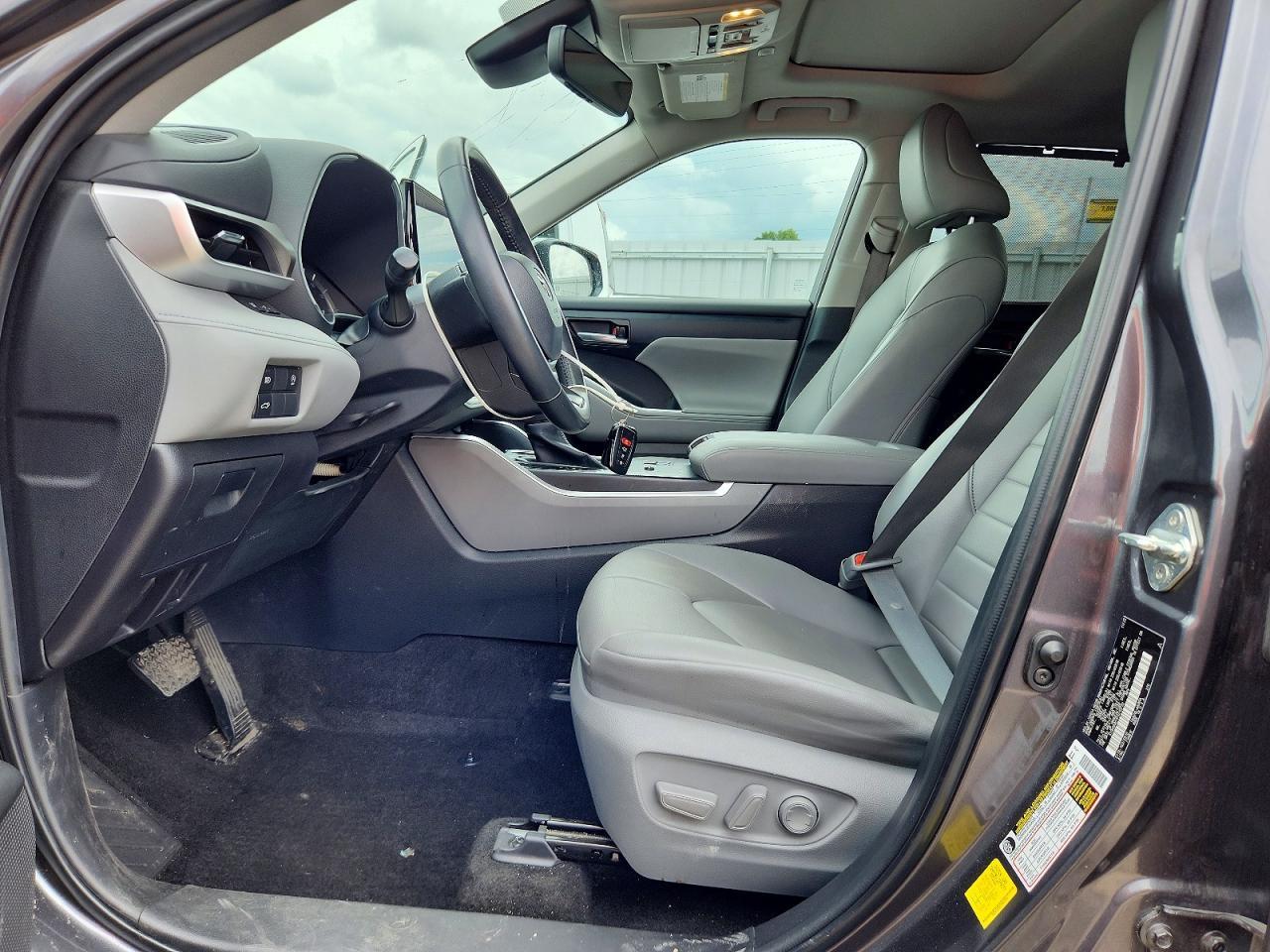 2023 Toyota Highlander Xle - Image 7