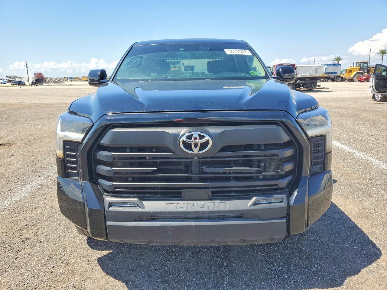 2023 Toyota Tundra Crewmax Sr5 - Фото 5